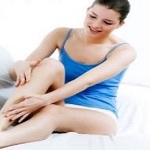 Peste 70% dintre femeile din Romania se epileaza acasa
