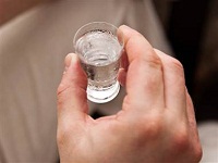 Vodka ucide rusii pe capete