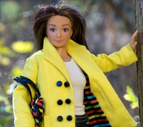 Cum reactioneaza copiii cand vad noua Barbie, cu dimensiunile normale