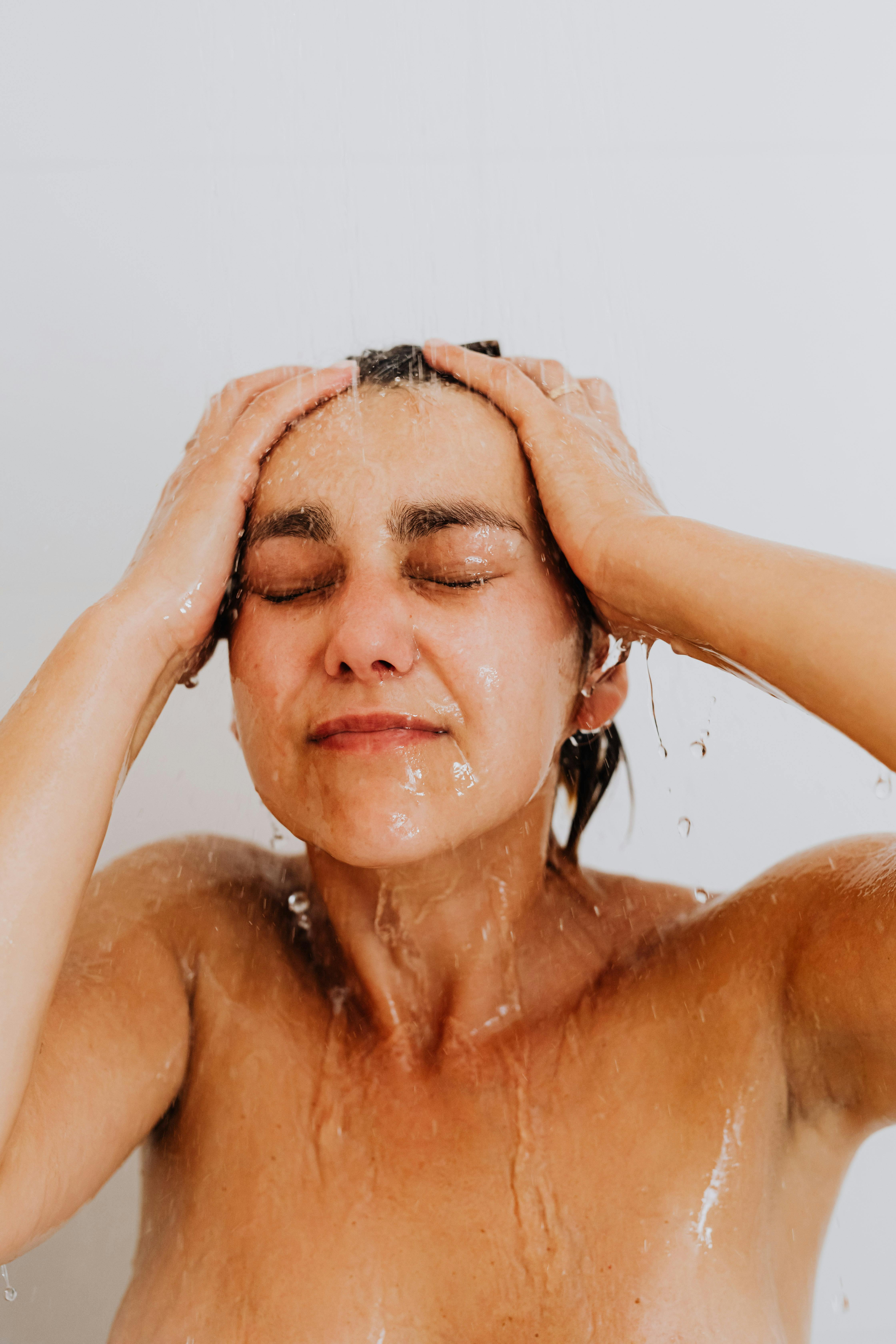 Ești sigur/ă că ai o rutină de duș corectă? sursa foto pexels.com
