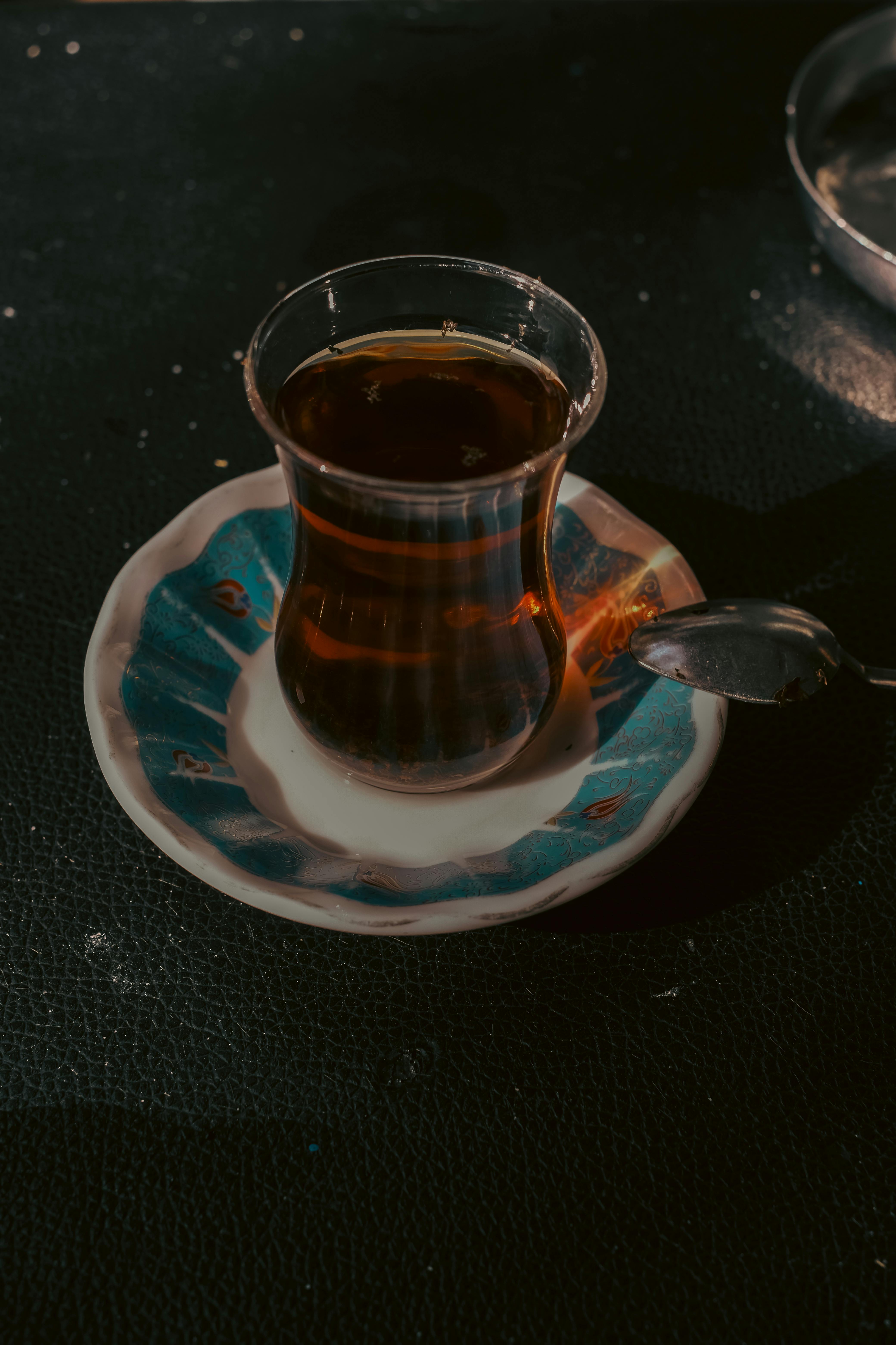 Top 12 ceaiuri pentru crampe menstruale. sursa foto pexels.com