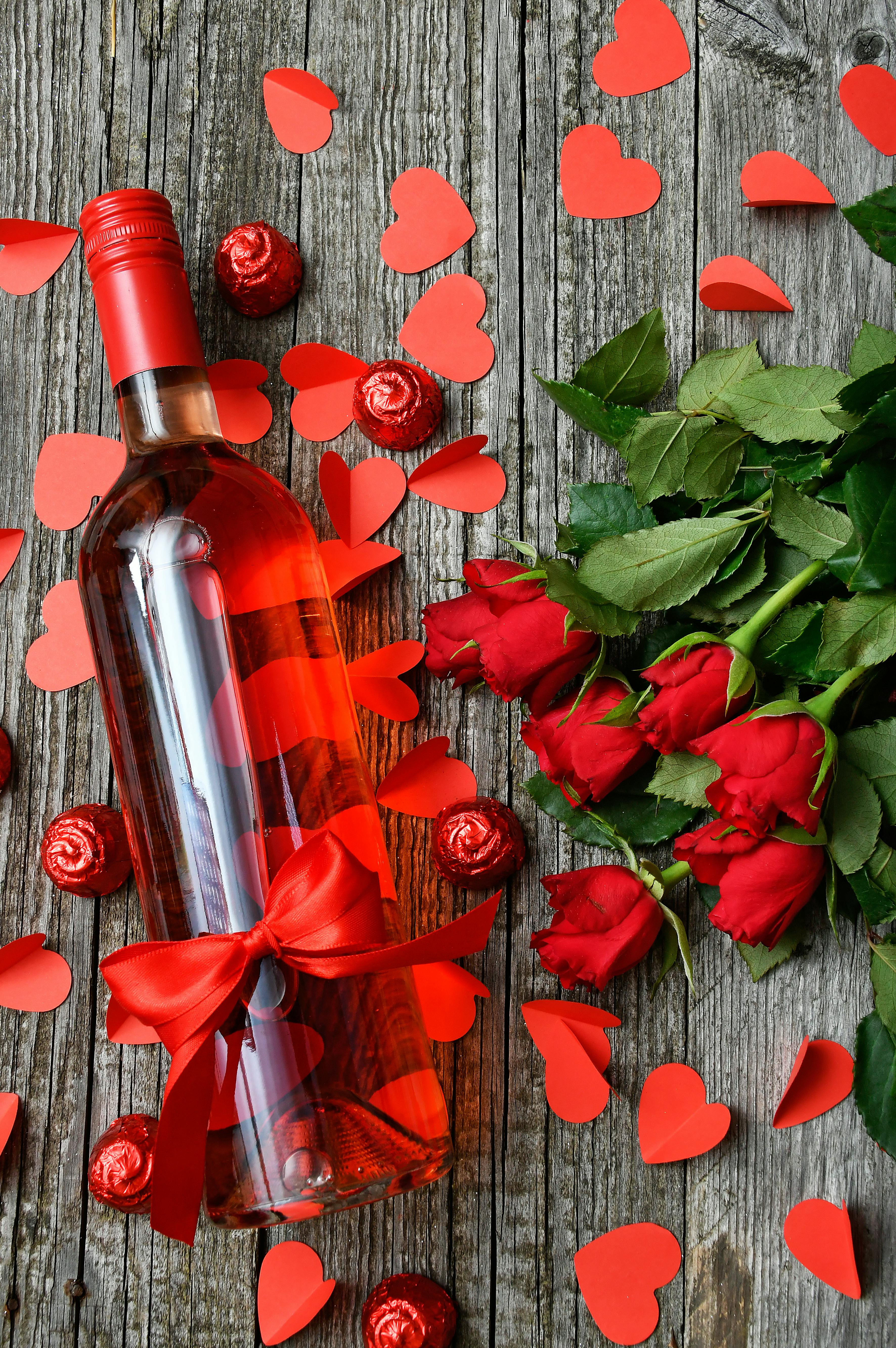 Apa de trandafiri este plină de beneficii. sursa foto pexels.com
