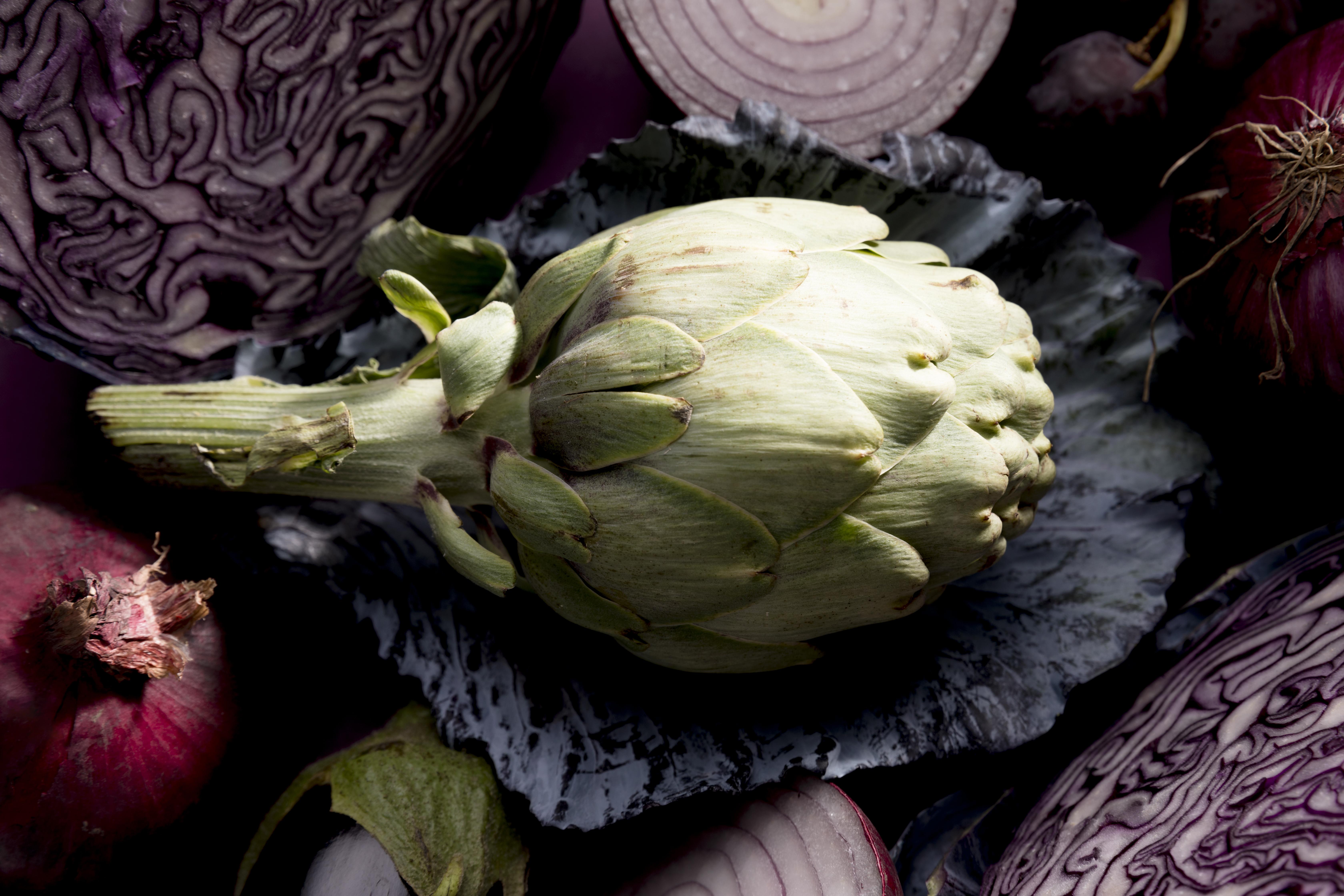 Anghinarea normală se vinde fals ca fiind violet. sursa foto freepik.com