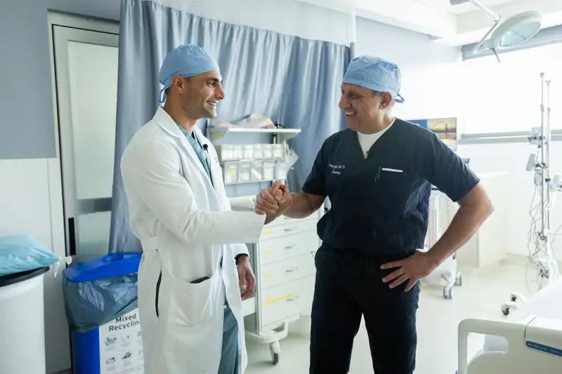 Medicii care au efectuat transplantul au exersat ani de zile. sursa foto Nick Carranza UCLA Health