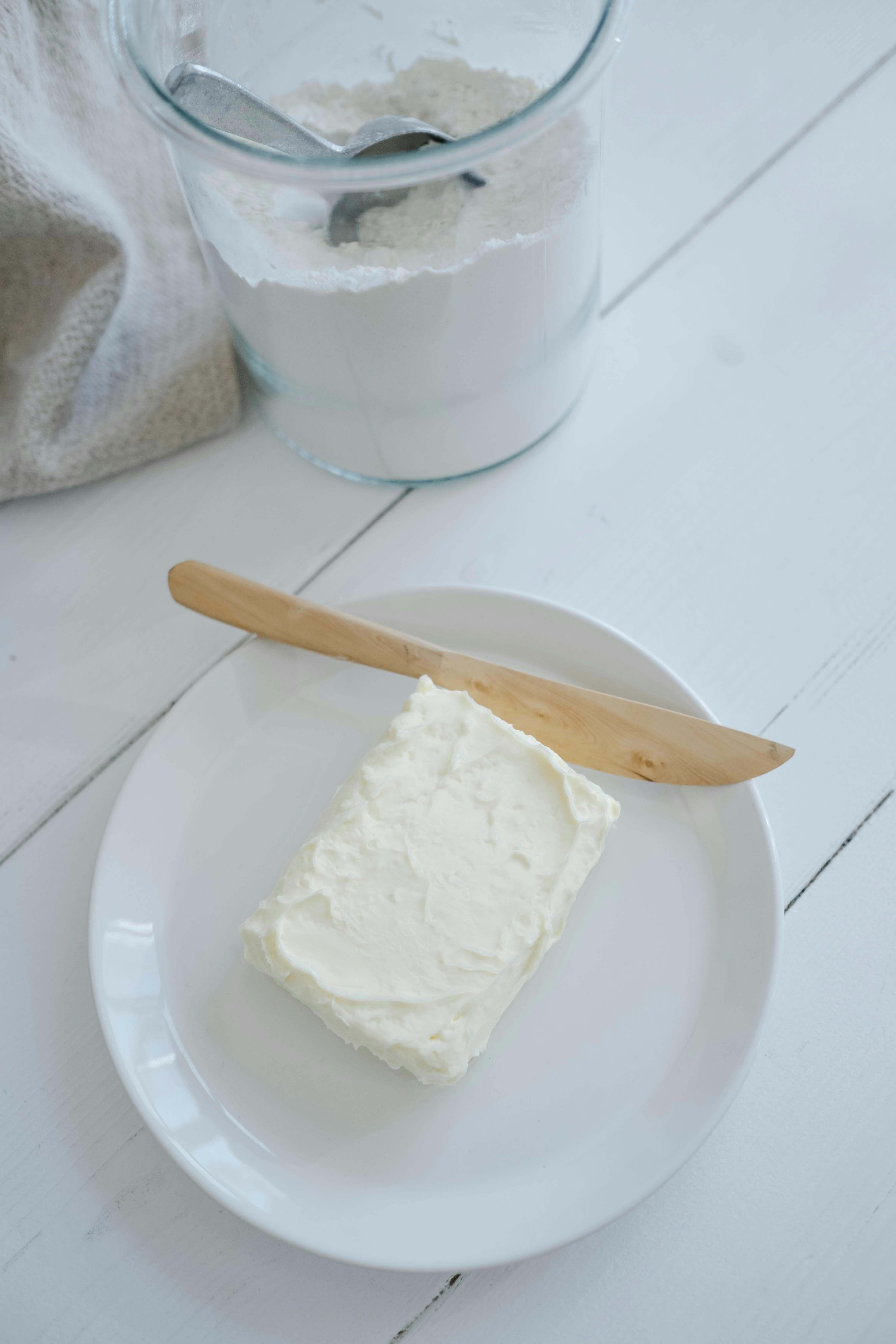 Problemele de mediu și legile afectează producția de lactate. sursa foto pexels.com