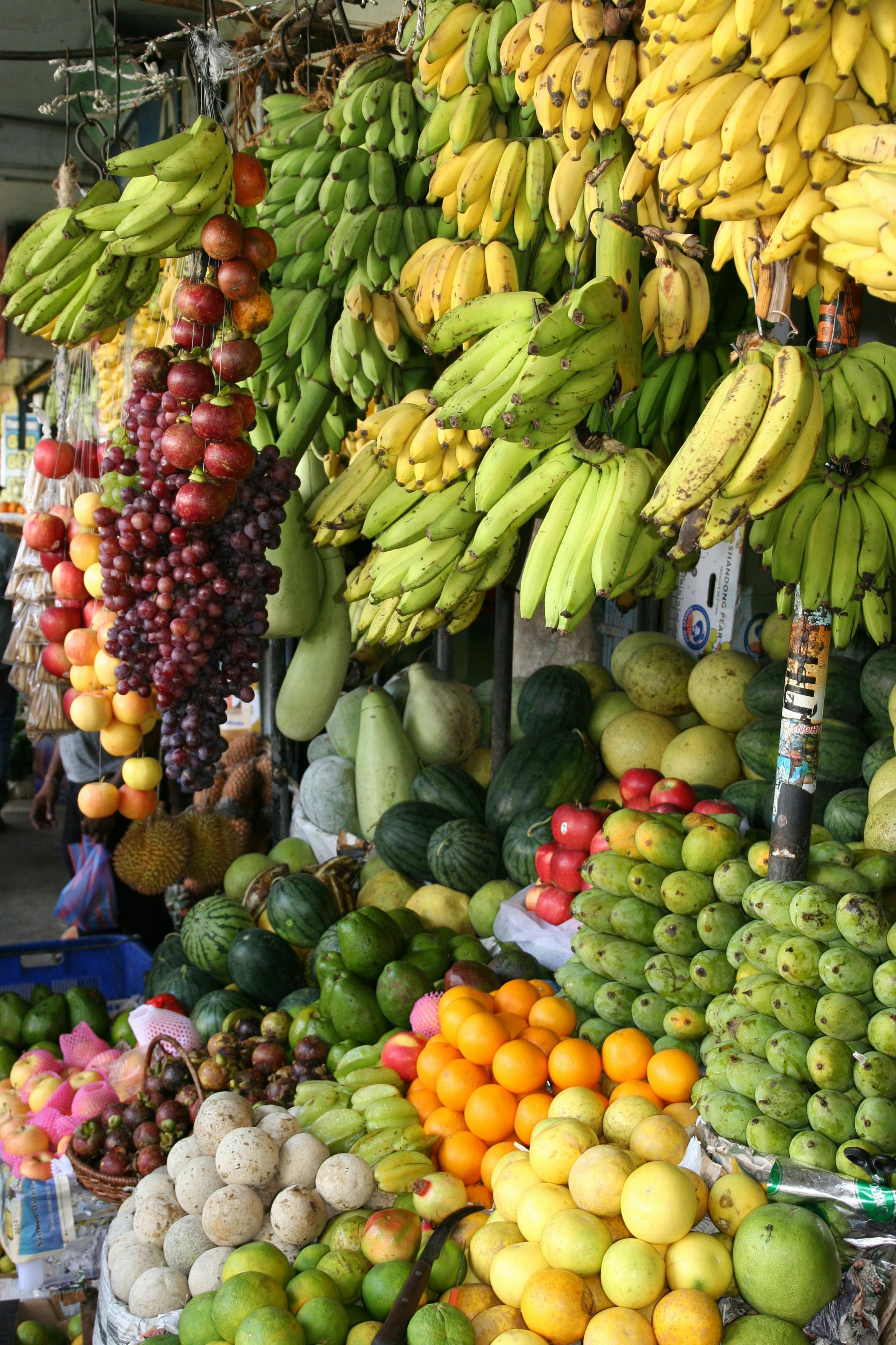Ține bolile de inimă la distanță cu un consum ridicat de fructe. sursa foto pexles.com