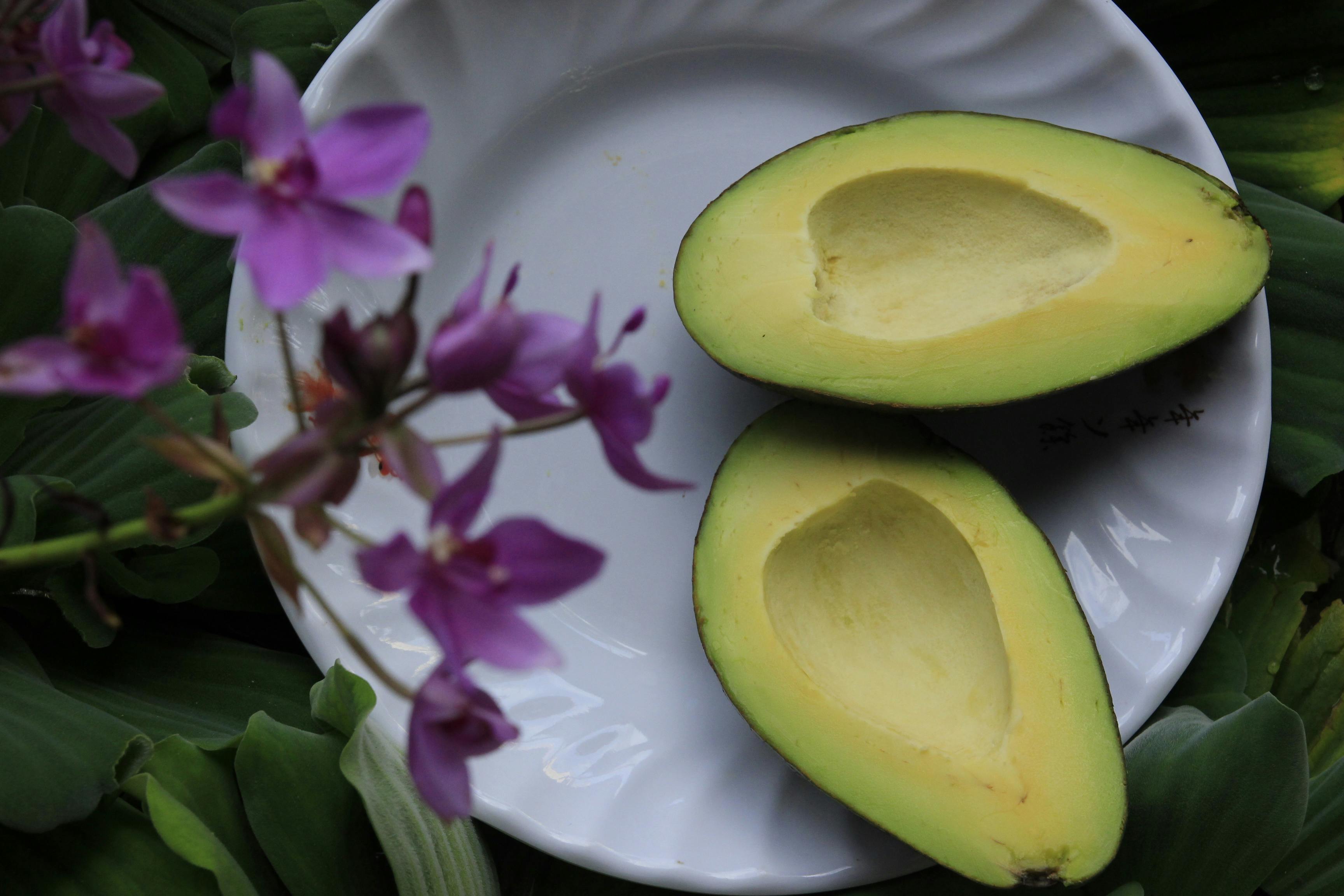 Un avocado pe zi are grijă de inima și de somnul tău. sursa foto pexels.com