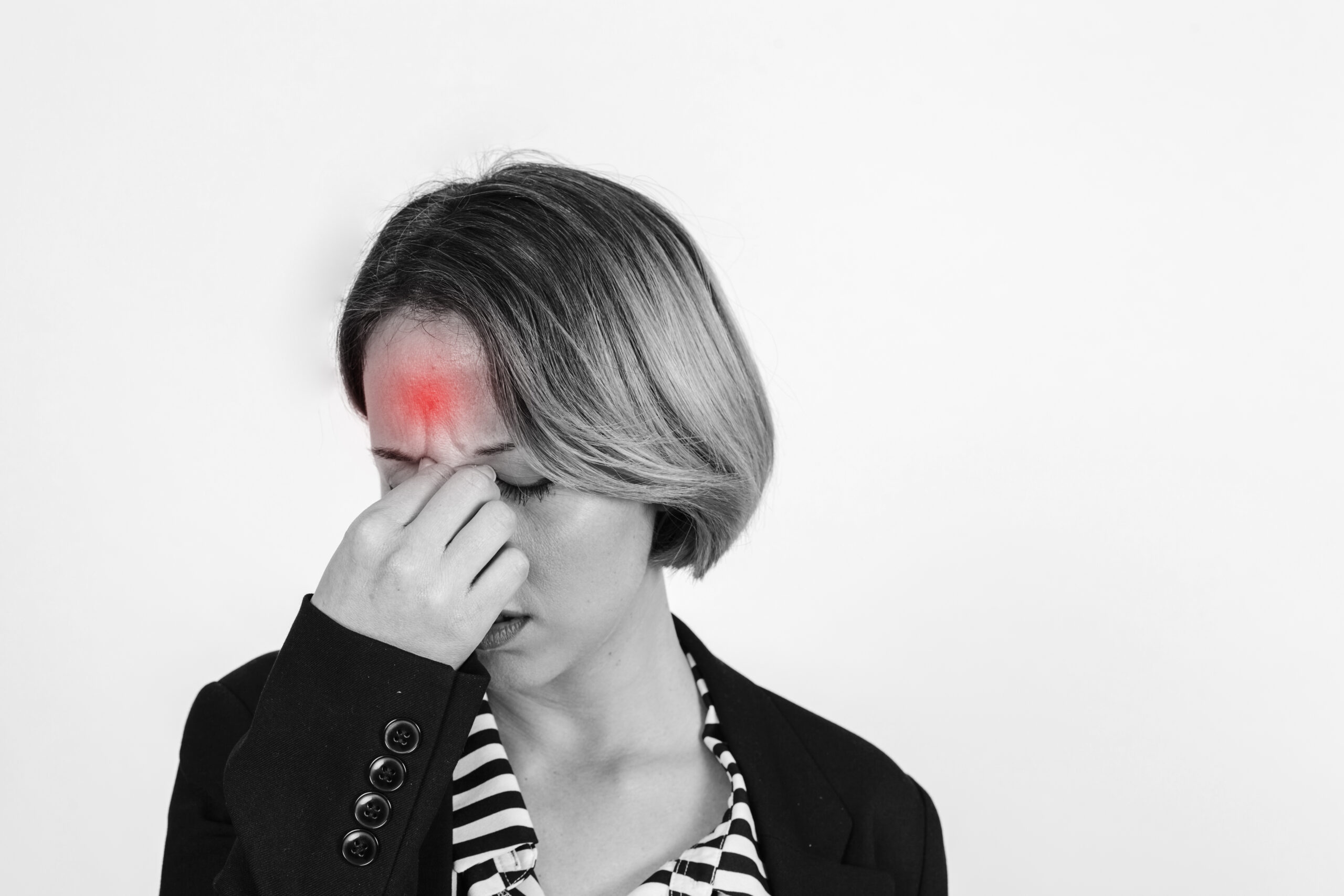 Un medicament reduce la jumătate numărul zilelor cu migrenă. sursa foto freepik.com