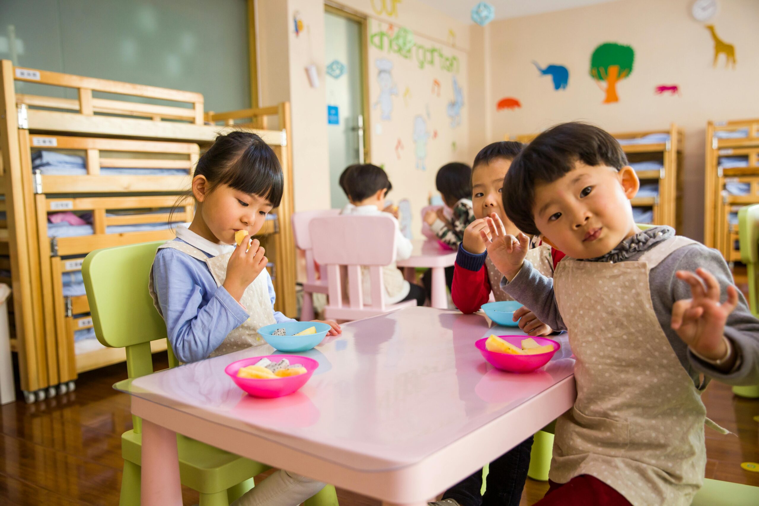 Alimentație sănătoasă pentru copiii de vârstă școlară. sursa foto pexels.com