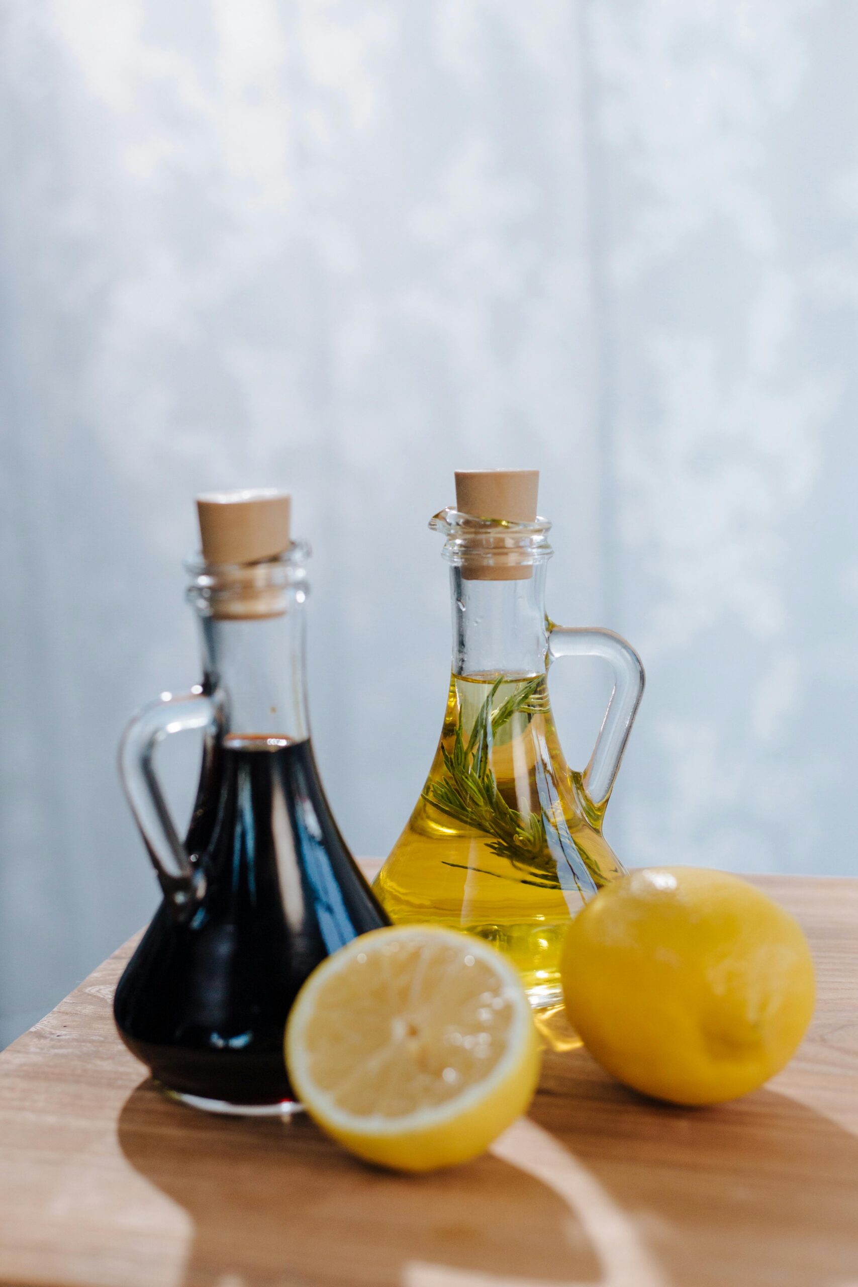Majoritatea oamenilor nu iau în considerare diferența dintre folosirea unui ulei la temperatura camerei și utilizarea acestuia pentru gătit. sursa foto pexels.com