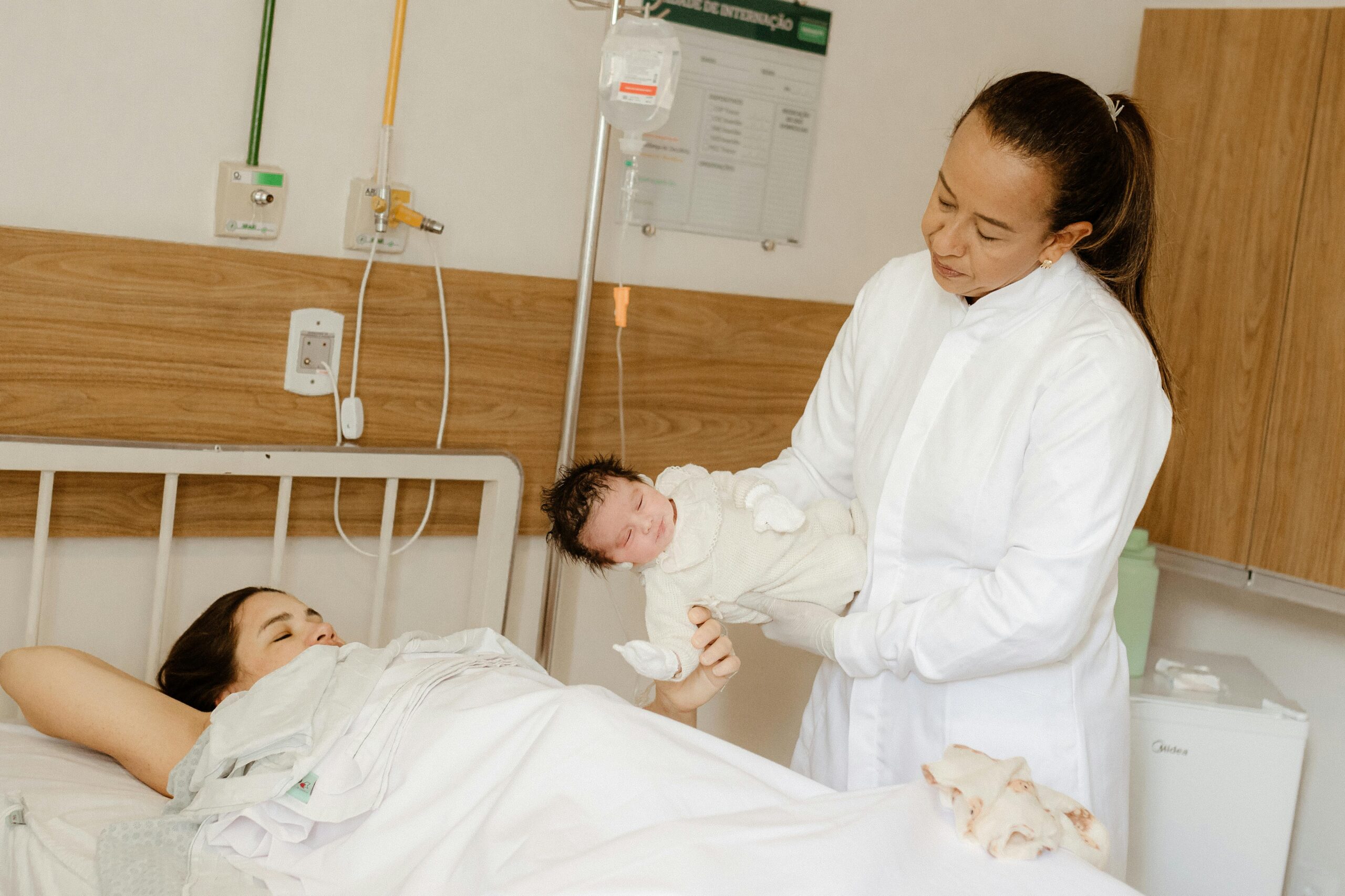 Există ftalați și în obiecte precum pungile pentru sânge și alte dispozitive medicale. sursa foto pexels.com