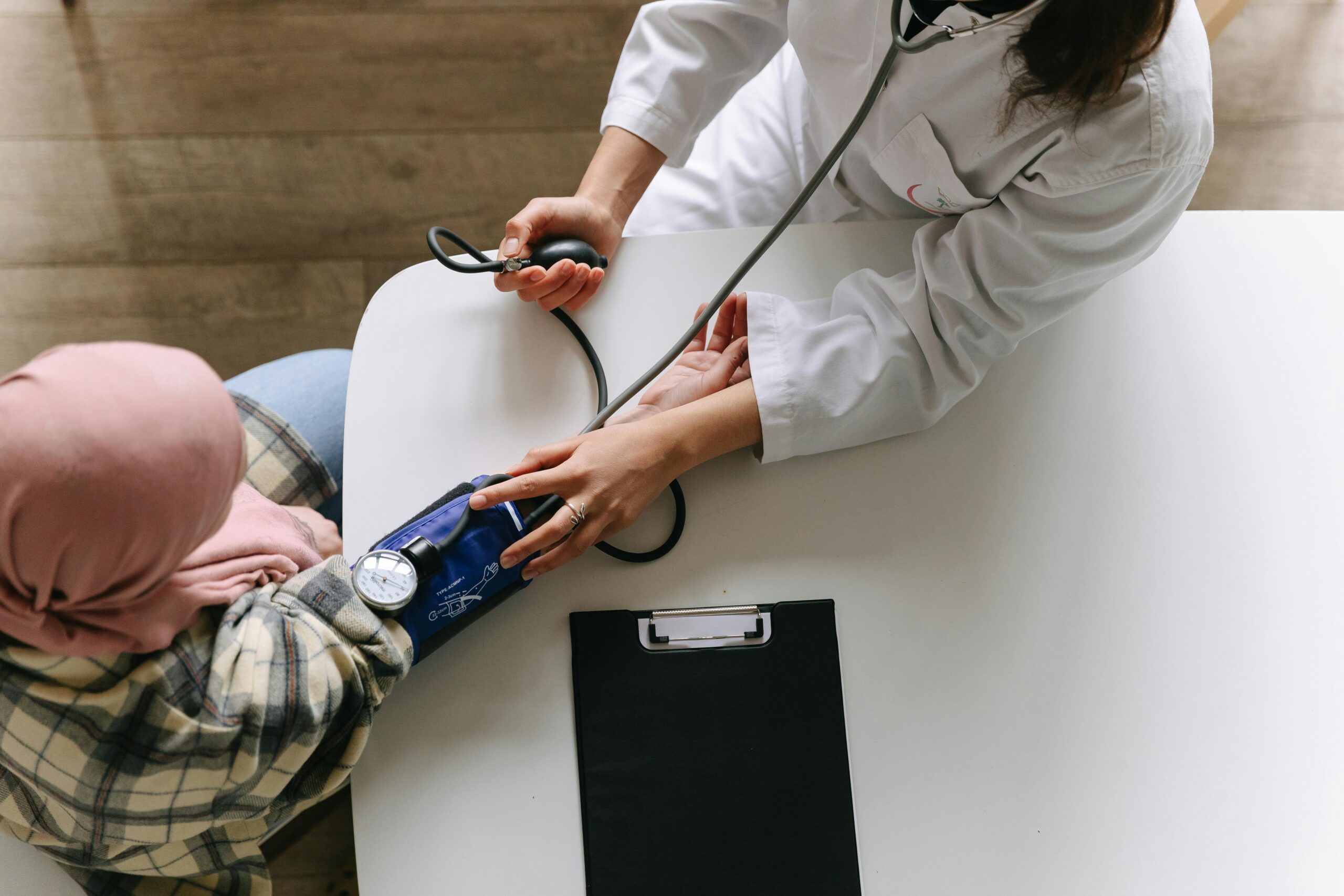 Testul va fi folosit în viitor ca unul de rutină, pentru ca medicii să selecteze fix persoanele care au nevoie de o colonoscopie. sursa foto freepik.com