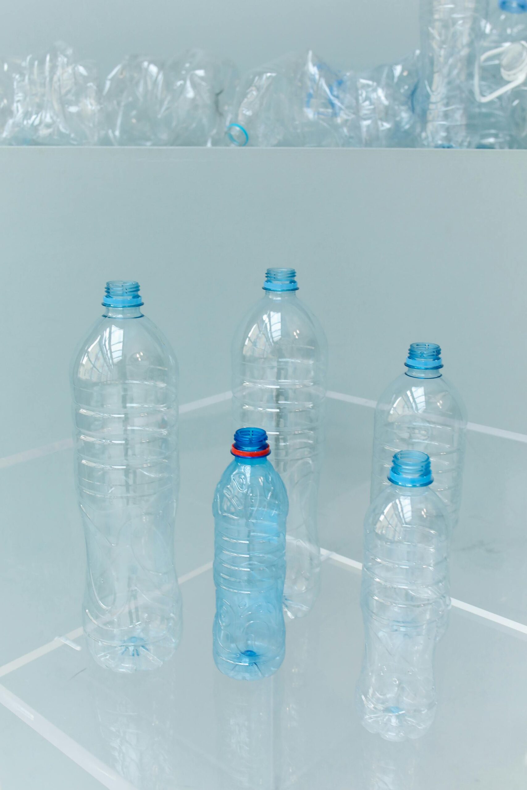 Oamenii ingerează anual între 39.000 și 52.000 de particule de microplastic. sursa foto pexels.com