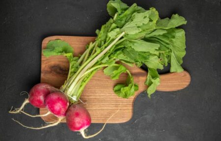 Frunzele de ridiche pot vindeca intestinul și reduce inflamația, conform studiilor