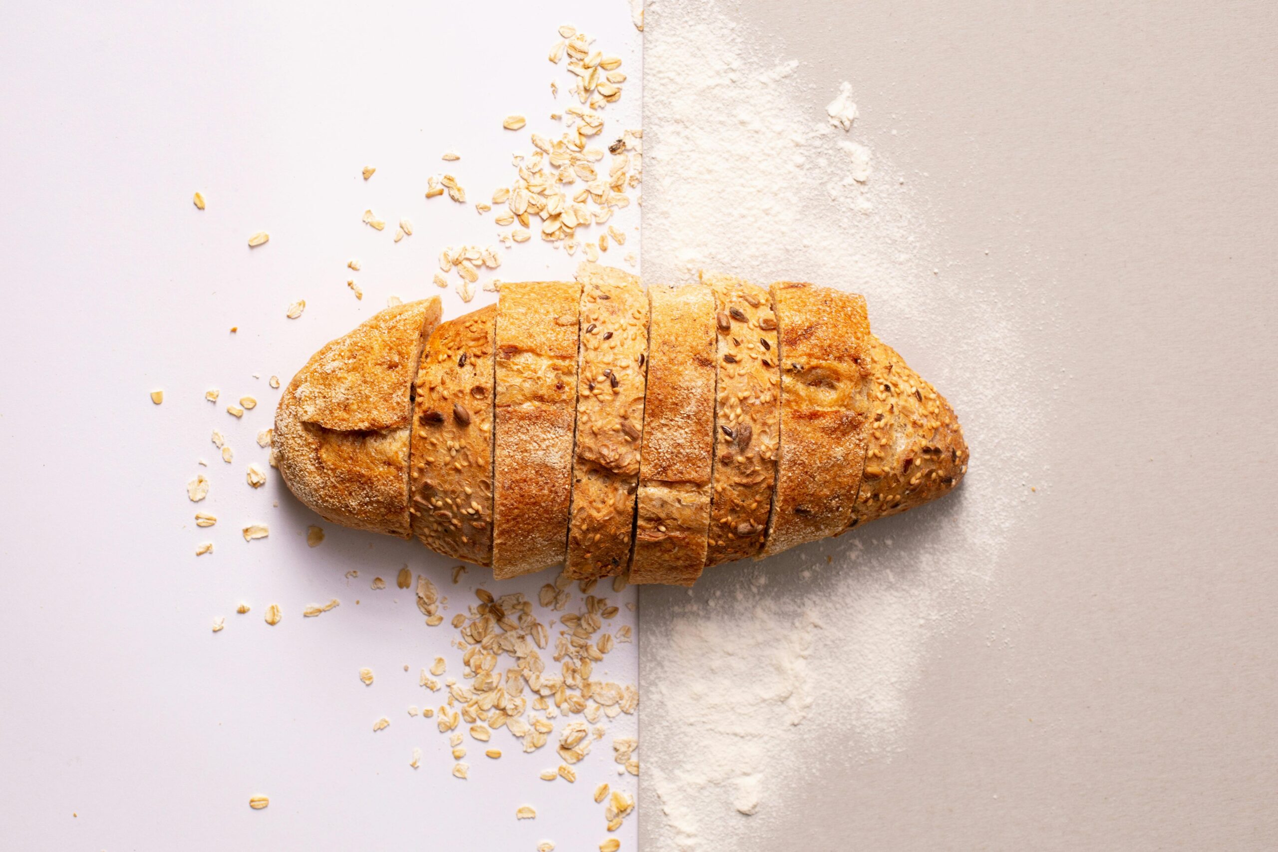 Ovăzul din comerț nu este crud, deci poate fi consumat ca atare. sursa foto pexels.com
