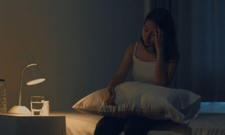 Te trezești mereu între 2 și 3 dimineața? Ce-ţi transmite corpul