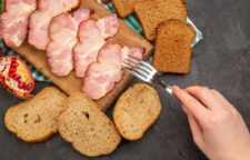 Avertismente de sănătate propuse pentru carnea procesată