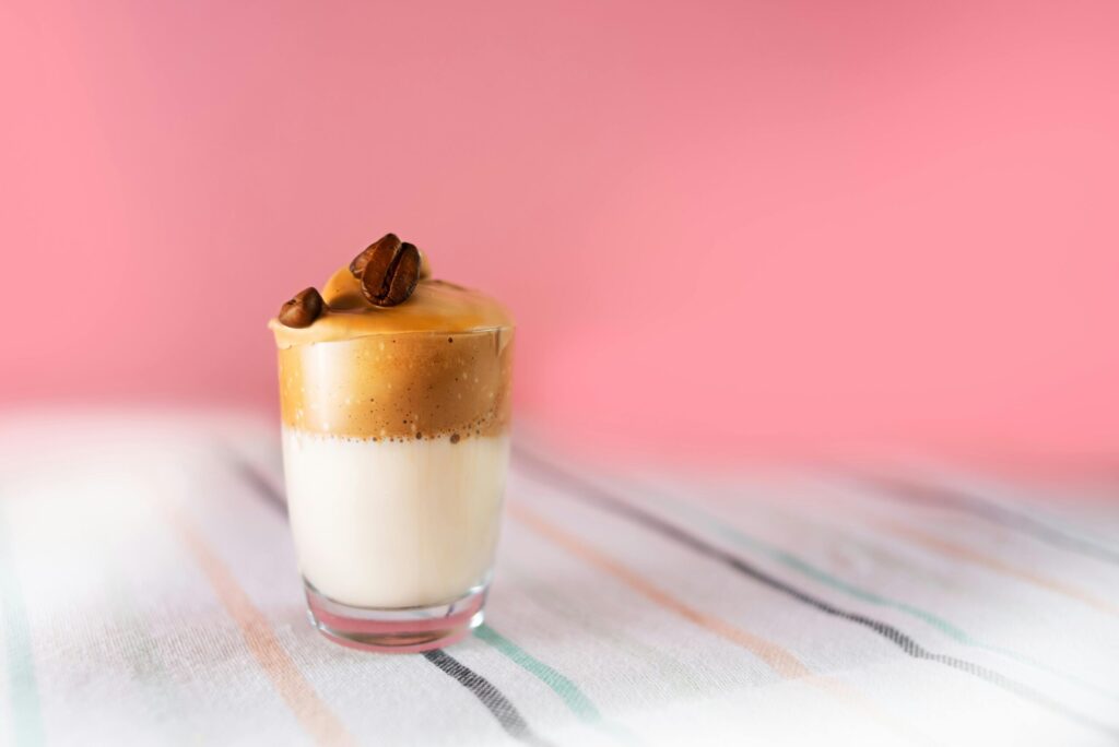 Cine trebuie să renunțe imediat la cafeaua instant. sursa foto pexels