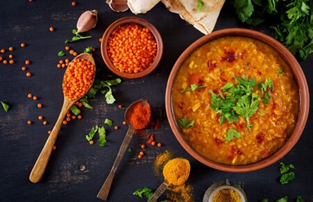 Trei rețete de supe perfecte pentru sezonul rece:  gustoase, hrănitoare și ideale împotriva răcelii