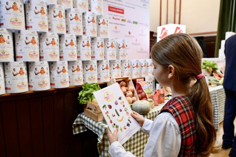 Au început „Lecțiile Gustului”, turneul educațional care aduce în școlile din București noțiuni practice despre alimentație sănătoasă 