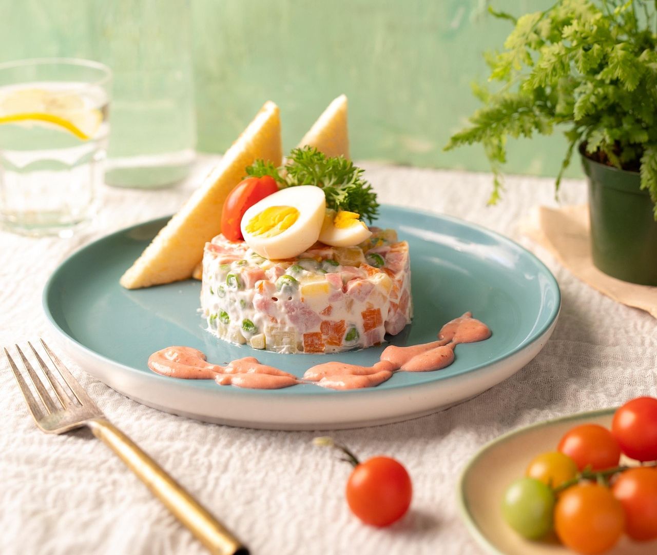 Rețeta cunoscută sub numele de salată de boeuf își are rădăcinile în celebra salată Olivier, creată la Moscova, în anii 1860.  foto: pixabay.com