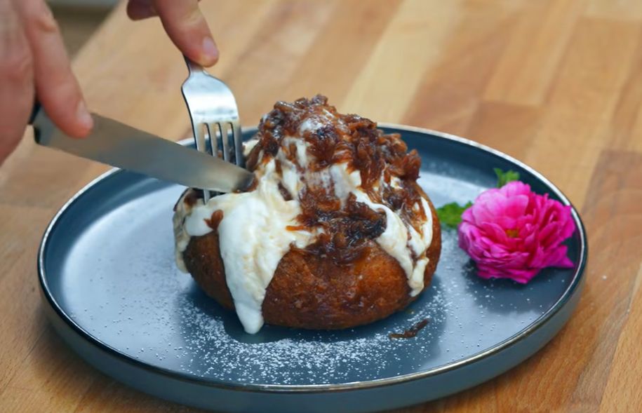 Preparatul din România inclus în top 100 cele mai bune deserturi din lume. foto captură video YouTube Șef Paul Constantin