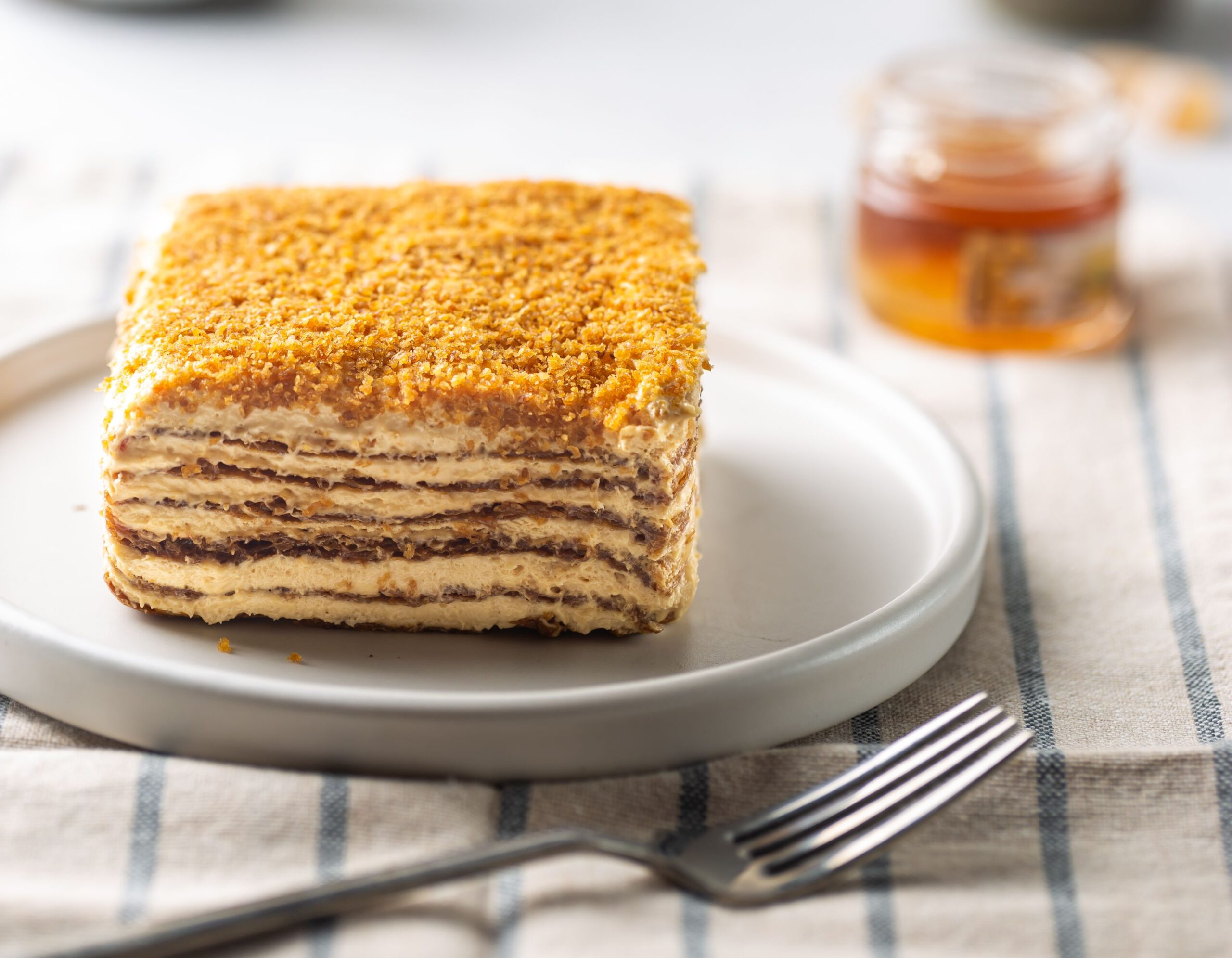 Nu necesită cuptor, se face din câteva ingrediente accesibile și este potrivită pentru mesele în familie. foto: pexels.com