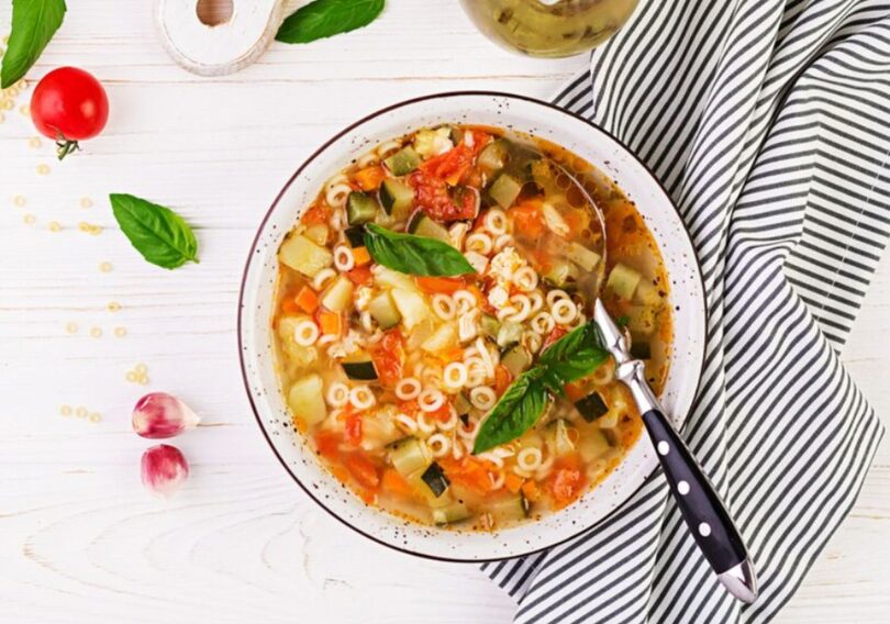 Secretul celei mai longevive familii: o dietă simplă, repetată zilnic, timp de zeci de ani