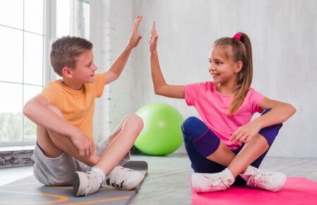 Activitatea fizică mărește IQ-ul la copii și adolescenți: concluziile unui studiu amplu