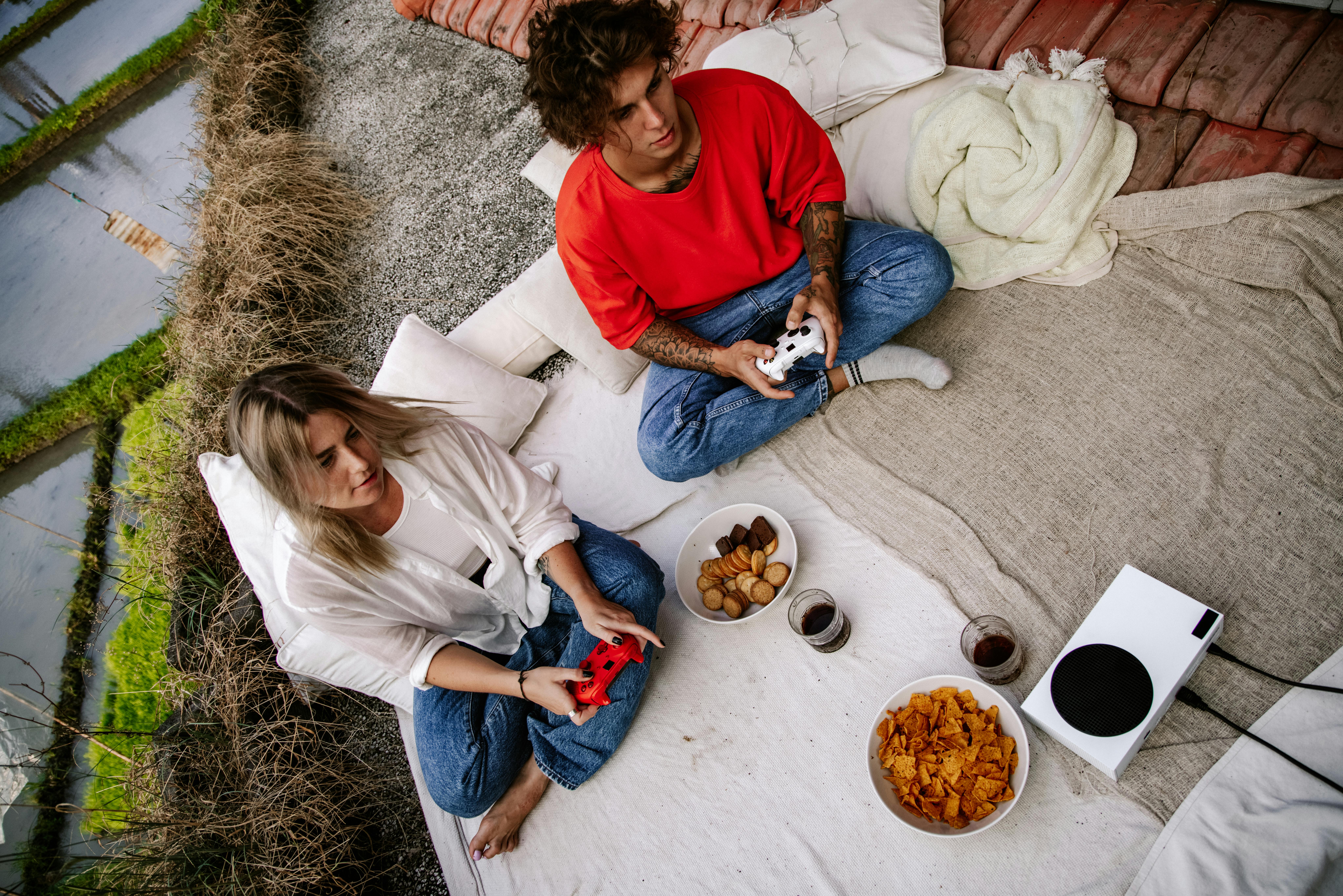 Pragul de 10 ore pe săptămână reprezintă, în general, limita de la care apar consecințe negative asupra sănătății. foto: pexels.com