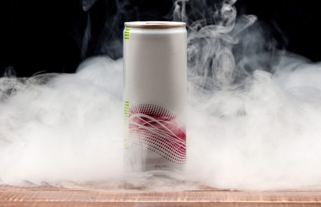 Consumul ocazional de băuturi energizante poate crește riscul tulburărilor de somn. foto freepik.com