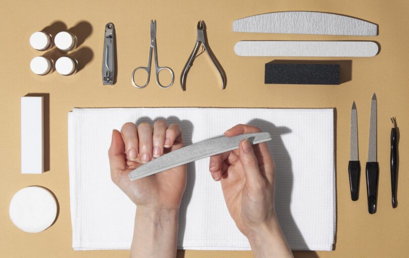 Cum să-ți tai corect unghiile: ghid complet pentru mâini și picioare