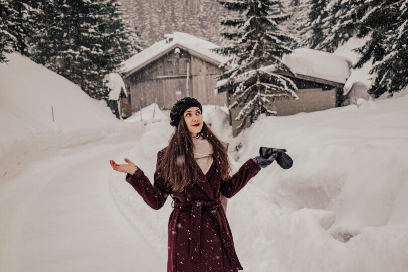 Cum te îmbraci corect pe timp de ger? Câte straturi de haine trebuie să porți