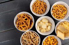 Gustări de care ar fi bine să te ferești în perioadele de stres. Recomandările specialiștilor