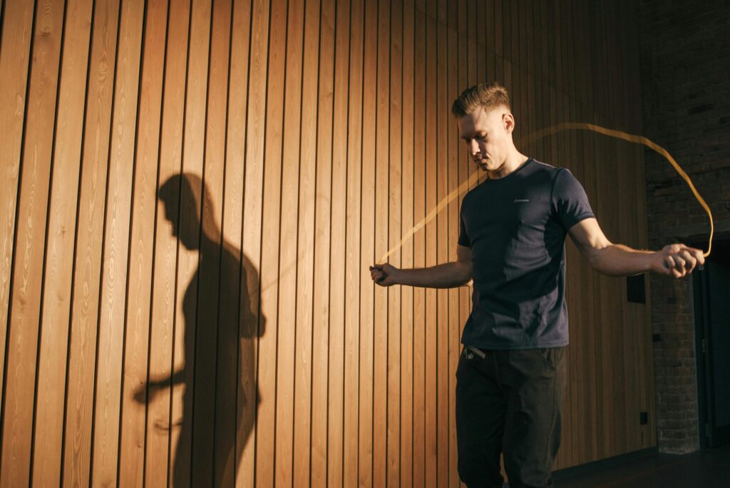 Să sari coarda este mai eficient decât să alergi? foto pexels.com