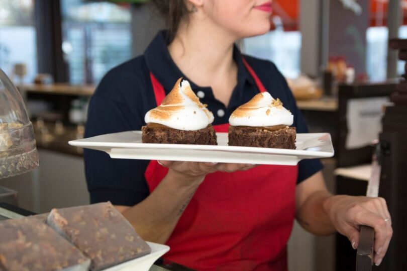 ANSVSA a făcut controale în cofetării și patiserii. Ce nereguli s-au descoperit