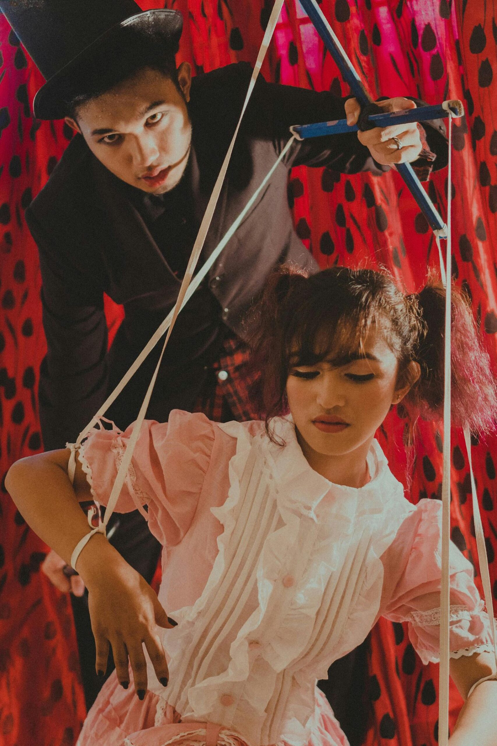 Dacă ai avut relații care te-au lăsat confuz, epuizat sau vinovat fără un motiv clar, aceste semnale de alarmă îți pot oferi claritate. foto: pexels.com