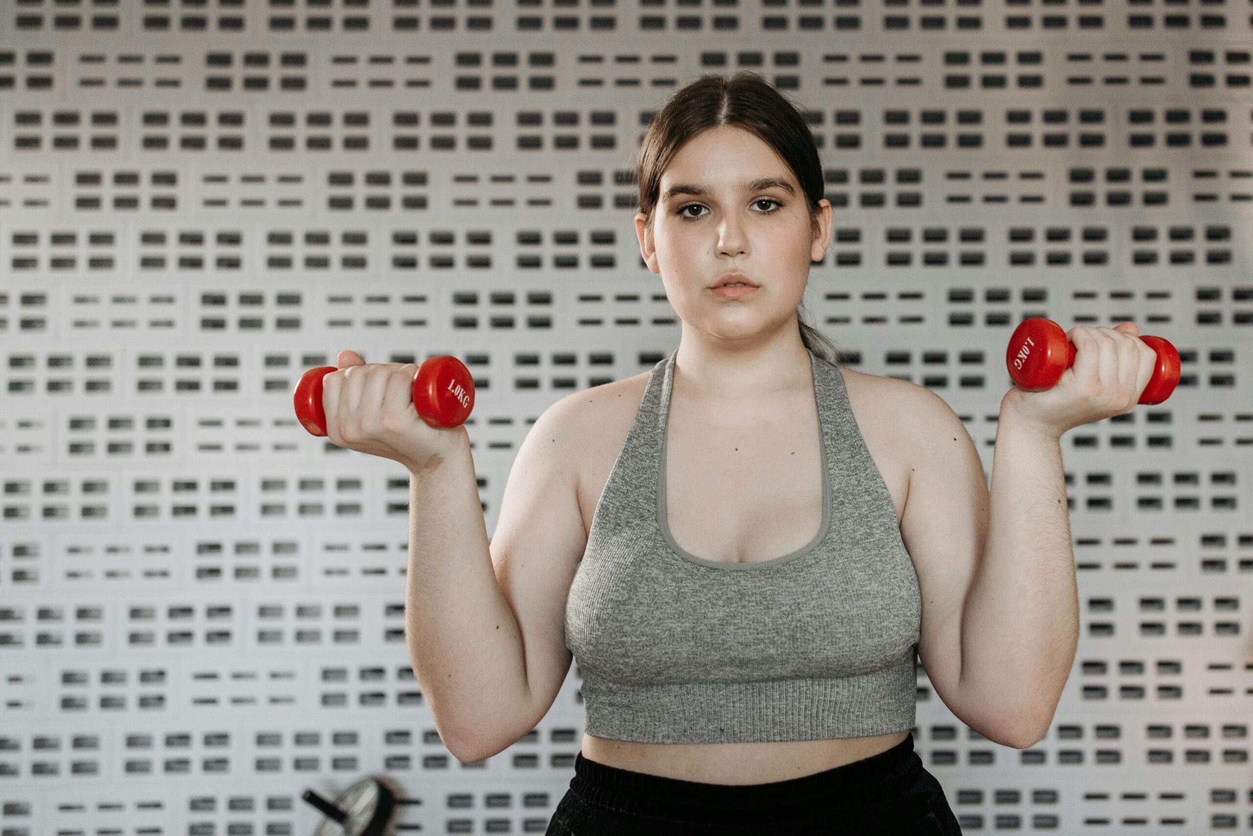 Cea mai mare parte a grăsimii pierdute este eliminată prin expirație, sub formă de dioxid de carbon. foto: pexels.com