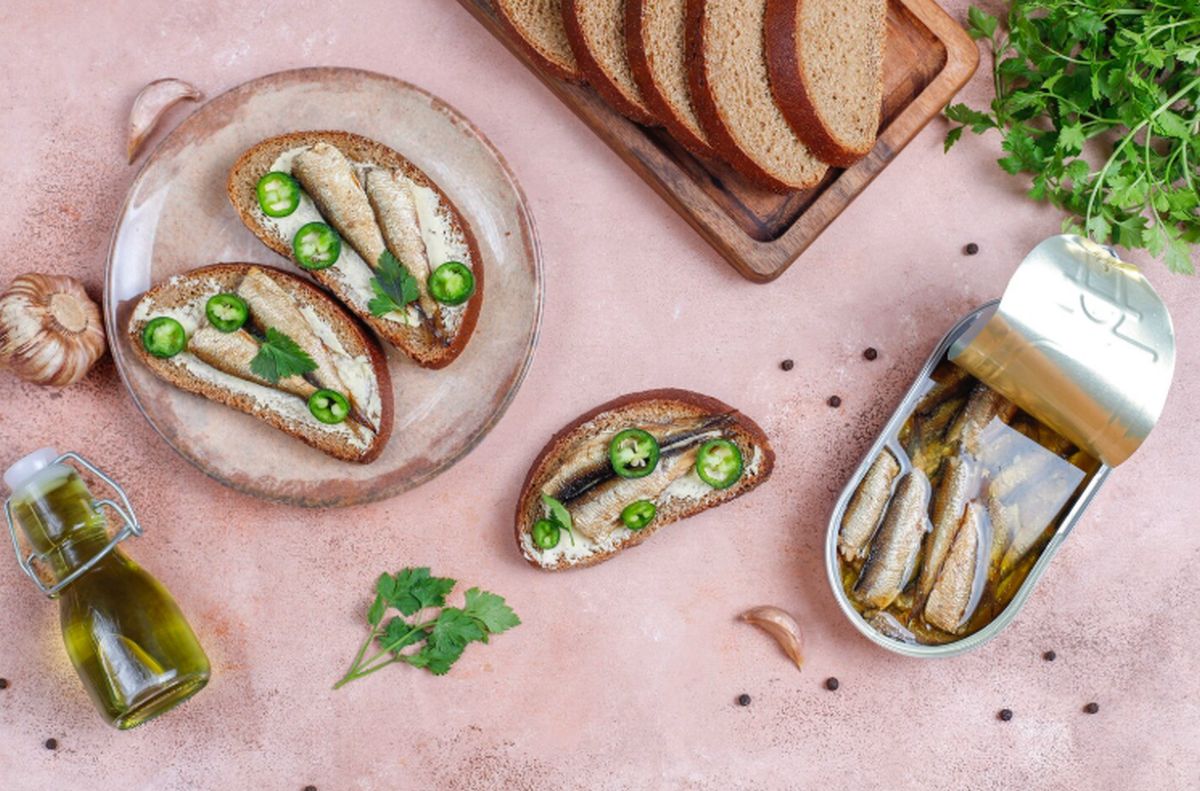 Anșoa sau sardine? Diferențe nutriționale și beneficii pentru sănătate