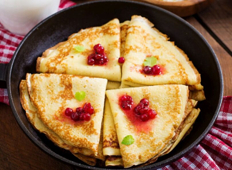 Clătite de post pufoase cu apă minerală