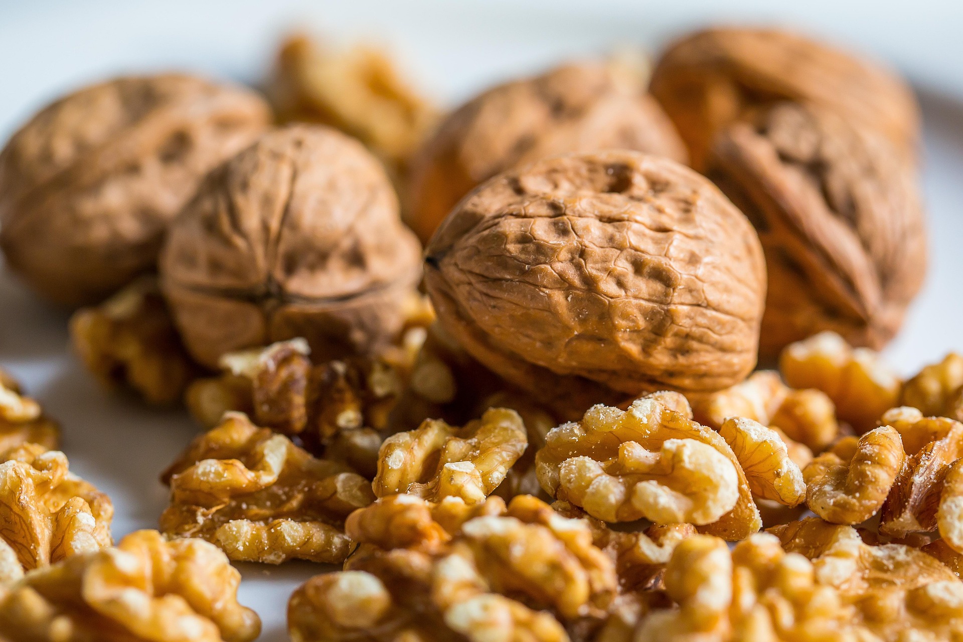 Nucile sunt bogate în Omega-3 și sănătoase pentru creier. foto: pexels.com