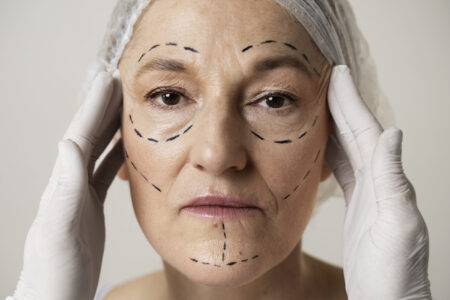 Vrei să faci un lifting facial? De ce întrebările despre sănătatea mintală nu dau întotdeauna rezultatele așteptate