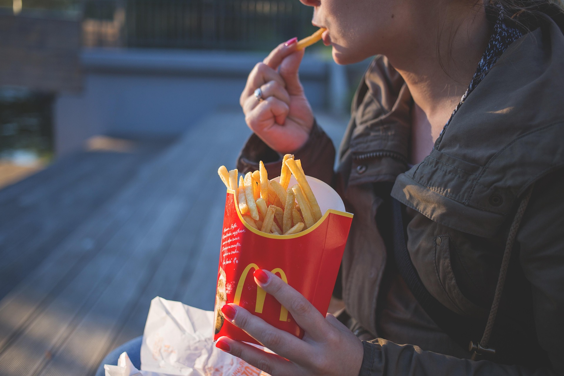 Chiar și produsele considerate „simple” nu sunt neapărat ușoare din punct de vedere caloric. foto: pixabay.com