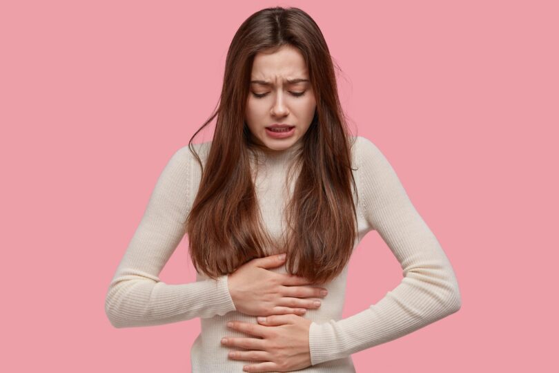 Top 3 condimente care pot reduce simptomele PMS, recomandate de un expert. Ce să mănânci pentru a te simți mai bine