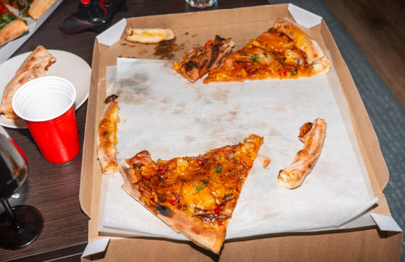 Mănânci resturi de pizza rece? De ce să nu o mai faci