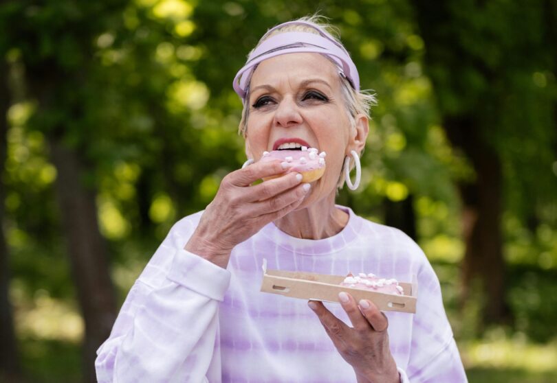 Dieta numărul 1 pentru gestionarea kilogramelor acumulate la menopauză, potrivit științei