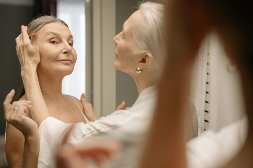 Îmbătrânirea pielii poate fi întârziată semnificativ. Ce contează mai mult decât cremele anti-aging?