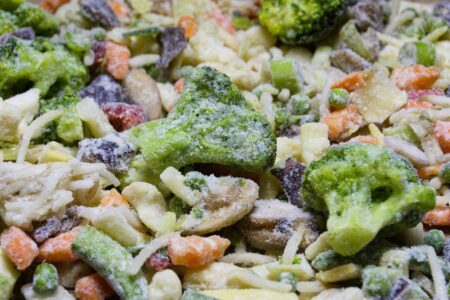 Metoda genială prin care broccoli congelat devine crocant la cuptor. Trucul simplu pe care trebuie să-l încerci chiar azi