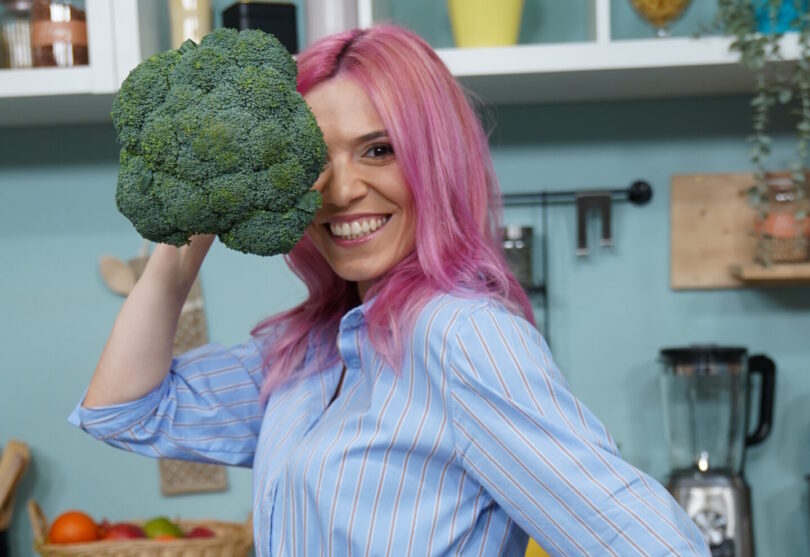 Detoxul de primăvară, din perspectiva unui nutriționist. Lorena Săroiu spune de ce metodele populare nu funcționează și ce îi trebuie, de fapt, corpului: „În multe cazuri vorbim despre pierdere de apă, nu despre schimbări reale”. EXCLUSIV