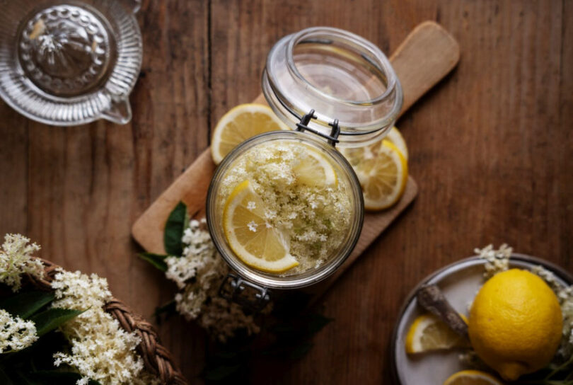 Dulceață delicioasă din flori de soc – rețetă tradițională parfumată